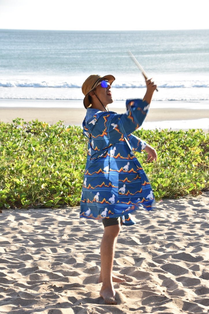 Montucky Cold Snacks: Lounge AnyWear Robe - Plover Robes